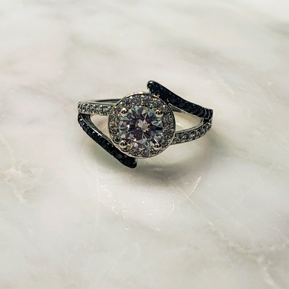 Fragrant Jewels Fashion Ring size 6 - Picture 1 of 3